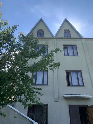 Загородные дома Будинок подобово Каменец-Подольский-0